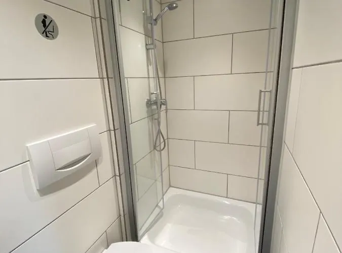 Lägenhet - Eigenes Bad,kueche - Wifi - Parkplatz - 2 Og *